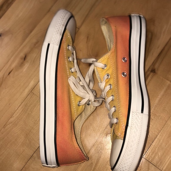 Custom Converse - Picture 2 of 5